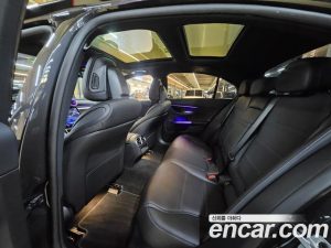 Mercedes-Benz C-Class C200 Avantgarde 2025 года из Южной Кореи