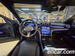 Mercedes-Benz C-Class C200 Avantgarde 2025 года из Южной Кореи