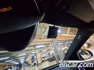 Mercedes-Benz C-Class C200 Avantgarde 2025 года из Южной Кореи