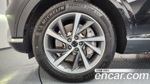 Genesis GV80 2.5T Бензин 2WD 2024 года из Южной Кореи