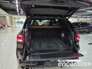 BMW X5M 4.4 Competition 2023 года из Южной Кореи