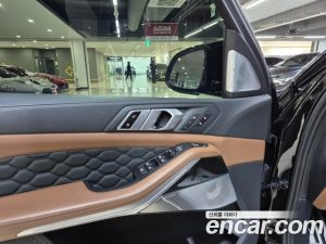BMW X5M 4.4 Competition 2023 года из Южной Кореи