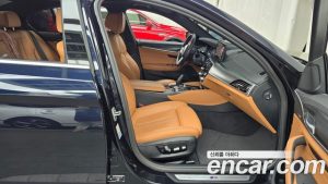 BMW 5-Series 520i M Sport 2023 года из Южной Кореи