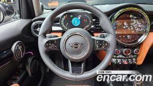 Mini Cooper 5Door CLASSIC 2024 года из Южной Кореи