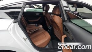 Audi A5 45 TFSI 4WD Premium Sportback 2023 года из Южной Кореи