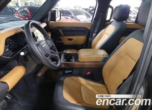 Land Rover Defender 110 P400 X 2024 года из Южной Кореи