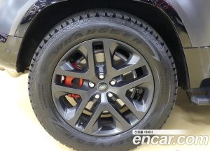 Land Rover Defender 110 P400 X 2024 года из Южной Кореи