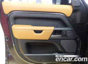 Land Rover Defender 110 P400 X 2024 года из Южной Кореи