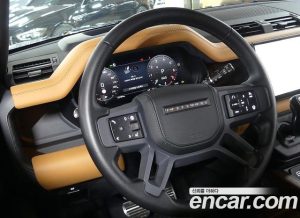 Land Rover Defender 110 P400 X 2024 года из Южной Кореи