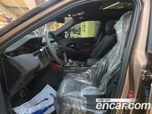 Land Rover Range Rover Evoque P250 Dynamic SE 2026 года из Южной Кореи