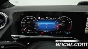 Mercedes-Benz GLA-Class GLA250 4MATIC 2025 года из Южной Кореи