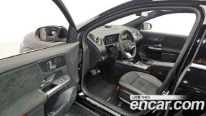 Mercedes-Benz GLA-Class GLA250 4MATIC 2025 года из Южной Кореи