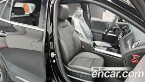Mercedes-Benz GLA-Class GLA250 4MATIC 2025 года из Южной Кореи