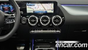 Mercedes-Benz GLA-Class GLA250 4MATIC 2025 года из Южной Кореи