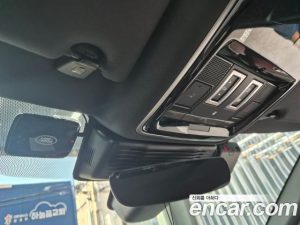 Land Rover Range Rover Velar 3.0 P400 Dynamic HSE 2025 года из Южной Кореи
