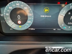 Land Rover Range Rover Velar 3.0 P400 Dynamic HSE 2025 года из Южной Кореи