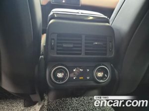 Land Rover Range Rover Velar 3.0 P400 Dynamic HSE 2025 года из Южной Кореи