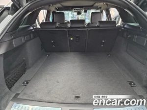 Land Rover Range Rover Velar 3.0 P400 Dynamic HSE 2025 года из Южной Кореи