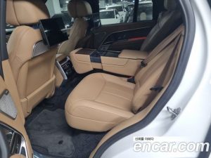 Land Rover Range Rover P550E AB 2025 года из Южной Кореи