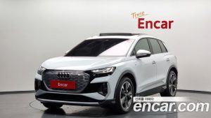 Audi Q4 e-tron 40 Premium 2023 года из Южной Кореи
