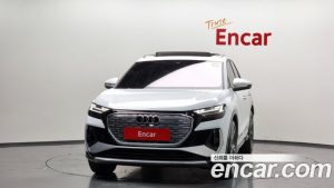 Audi Q4 e-tron 40 Premium 2023 года из Южной Кореи