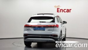 Audi Q4 e-tron 40 Premium 2023 года из Южной Кореи