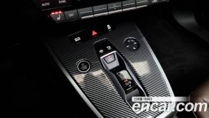 Audi Q4 e-tron 40 Premium 2023 года из Южной Кореи