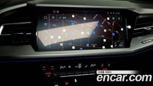 Audi Q4 e-tron 40 Premium 2023 года из Южной Кореи