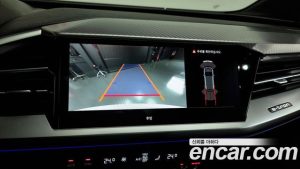 Audi Q4 e-tron 40 Premium 2023 года из Южной Кореи