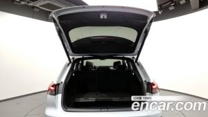 Audi Q4 e-tron 40 Premium 2023 года из Южной Кореи