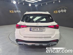 Mercedes-Benz GLC-Class GLC300 4MATIC AMG Line 2024 года из Южной Кореи