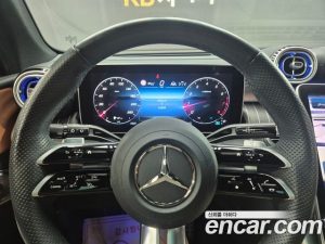 Mercedes-Benz GLC-Class GLC300 4MATIC AMG Line 2024 года из Южной Кореи