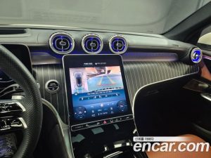 Mercedes-Benz GLC-Class GLC300 4MATIC AMG Line 2024 года из Южной Кореи