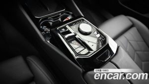 BMW 5-Series 520i M Sport 2024 года из Южной Кореи