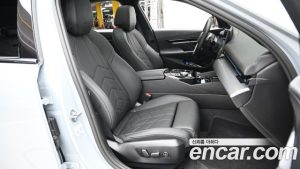 BMW 5-Series 520i M Sport 2024 года из Южной Кореи
