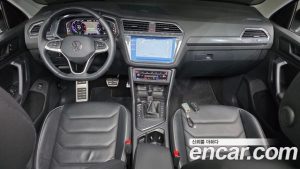 Volkswagen Tiguan 2.0 TDI Prestige 2023 года из Южной Кореи