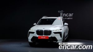 BMW X7 xDrive 40i M Sport 6 2025 года из Южной Кореи