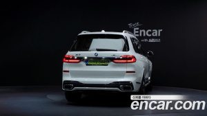 BMW X7 xDrive 40i M Sport 6 2025 года из Южной Кореи