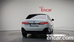 BMW 5-Series 520i M Sport 2024 года из Южной Кореи