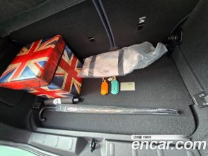 Mini Cooper 5Door Favoured 2025 года из Южной Кореи