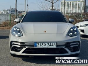 Porsche Panamera 4.0 GTS 2023 года из Южной Кореи
