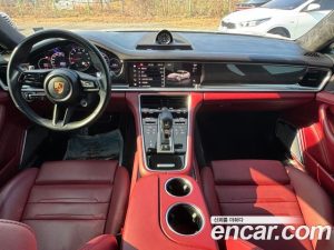 Porsche Panamera 4.0 GTS 2023 года из Южной Кореи