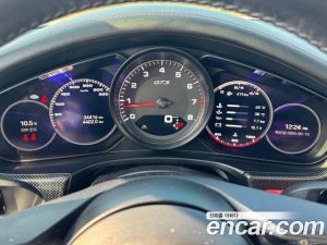 Porsche Panamera 4.0 GTS 2023 года из Южной Кореи