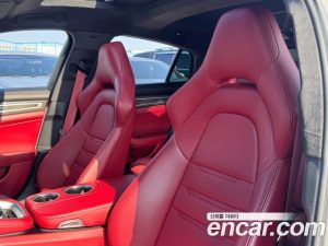 Porsche Panamera 4.0 GTS 2023 года из Южной Кореи