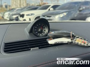 Porsche Panamera 4.0 GTS 2023 года из Южной Кореи