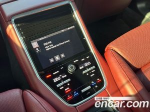 Porsche Panamera 4.0 GTS 2023 года из Южной Кореи
