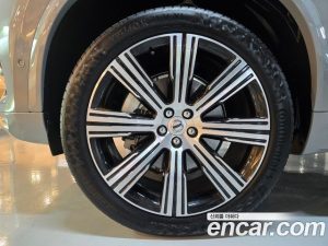 Volvo XC90 B6 Ultra Bright 2025 года из Южной Кореи