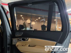 Volvo XC90 B6 Ultra Bright 2025 года из Южной Кореи
