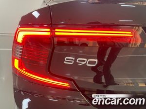 Volvo S90 B5 ULTIMATE Bright 2024 года из Южной Кореи