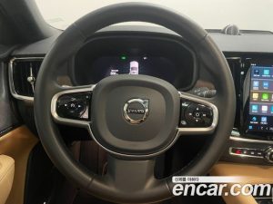 Volvo S90 B5 ULTIMATE Bright 2024 года из Южной Кореи